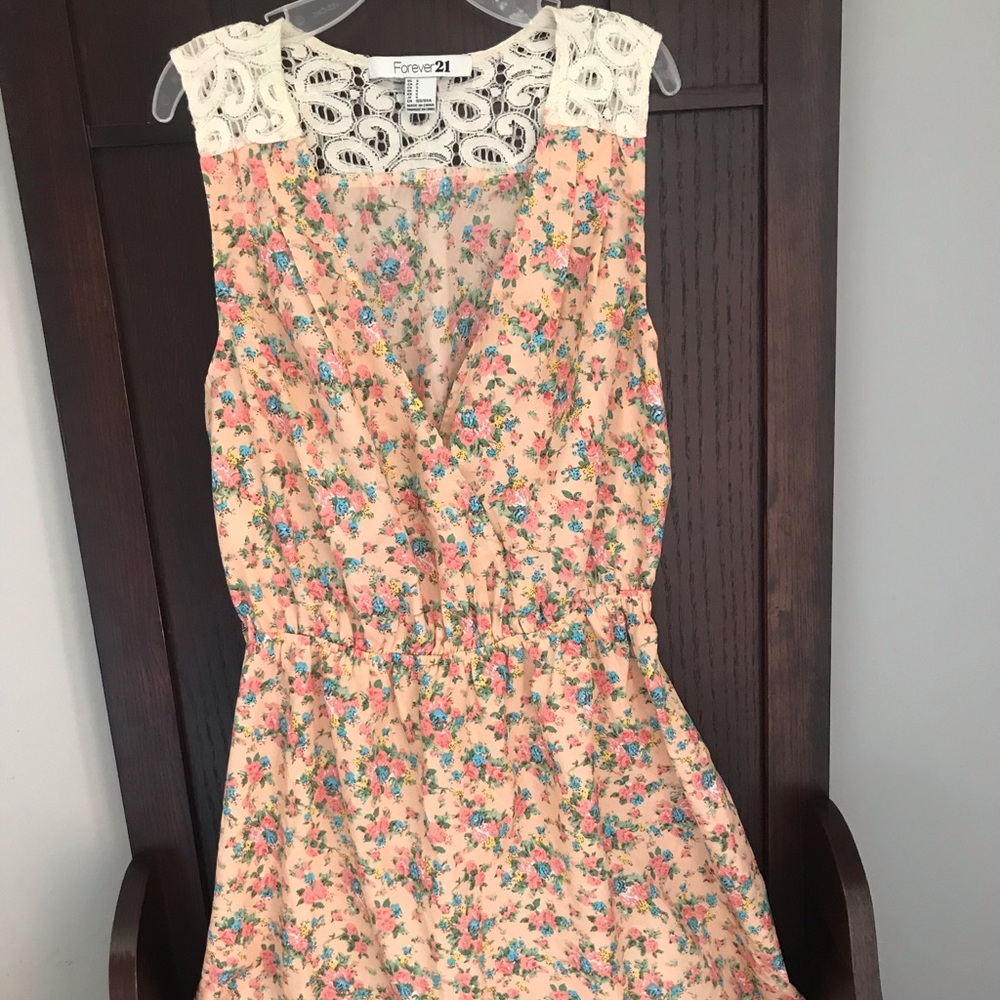 Dress - Picture 2 of 3